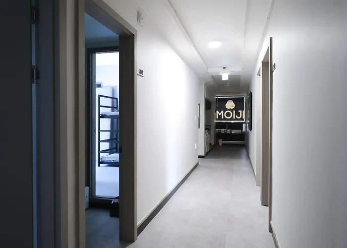 Moiji * Busan